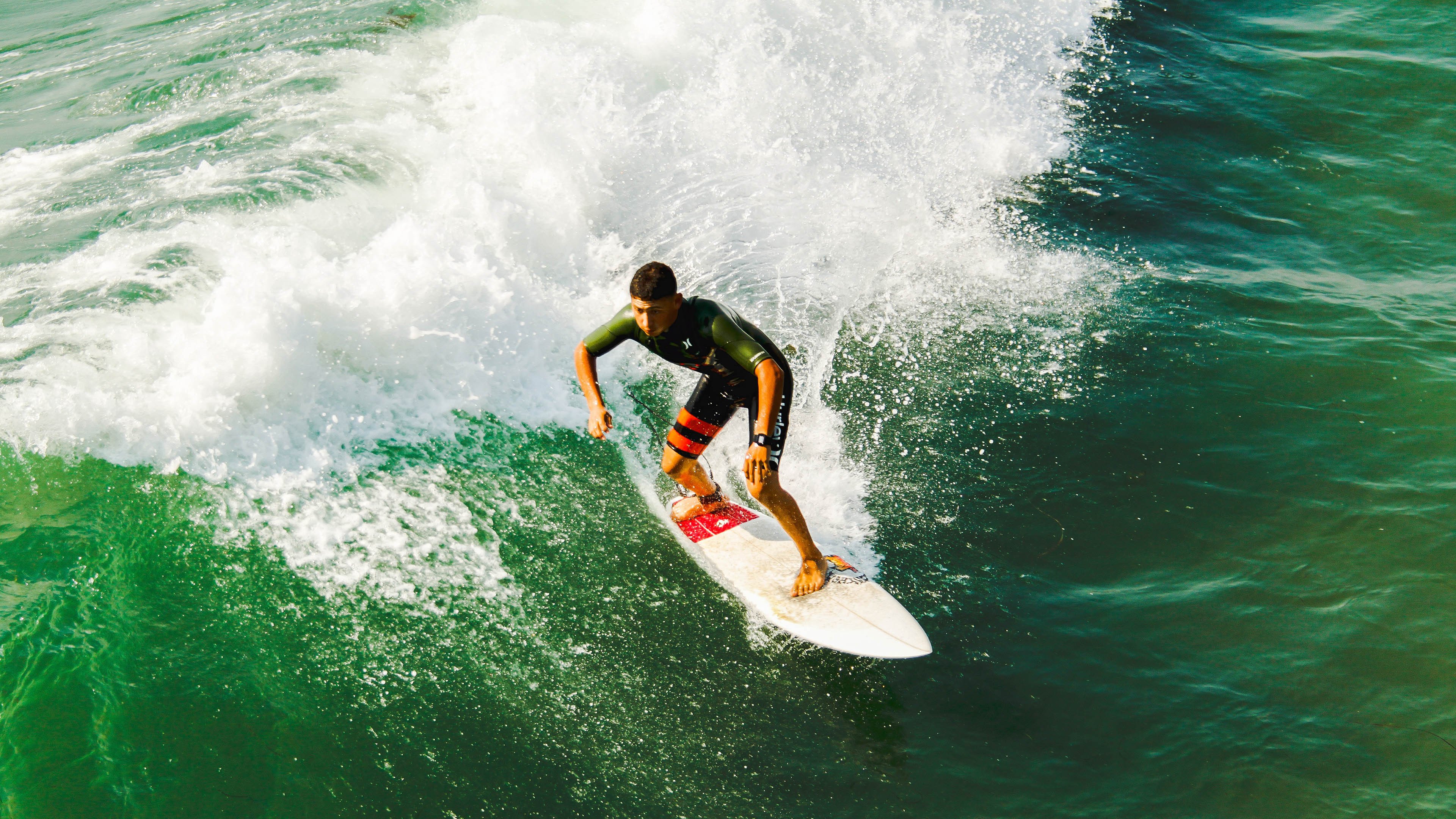 健康足球发展专项政策出台,体育产业持续推动行业升级,足球产业占体育产业比重